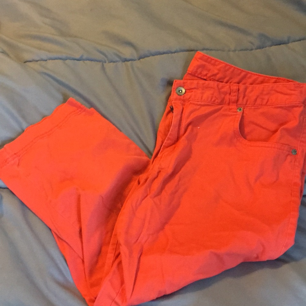 Size 14 Stretch Extensible Fit3 Capris BUNDLE only